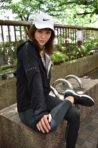 “走るモデル”出岡美咲がトレーニング中、目標は「東京マラソンで4時間を切ること」！